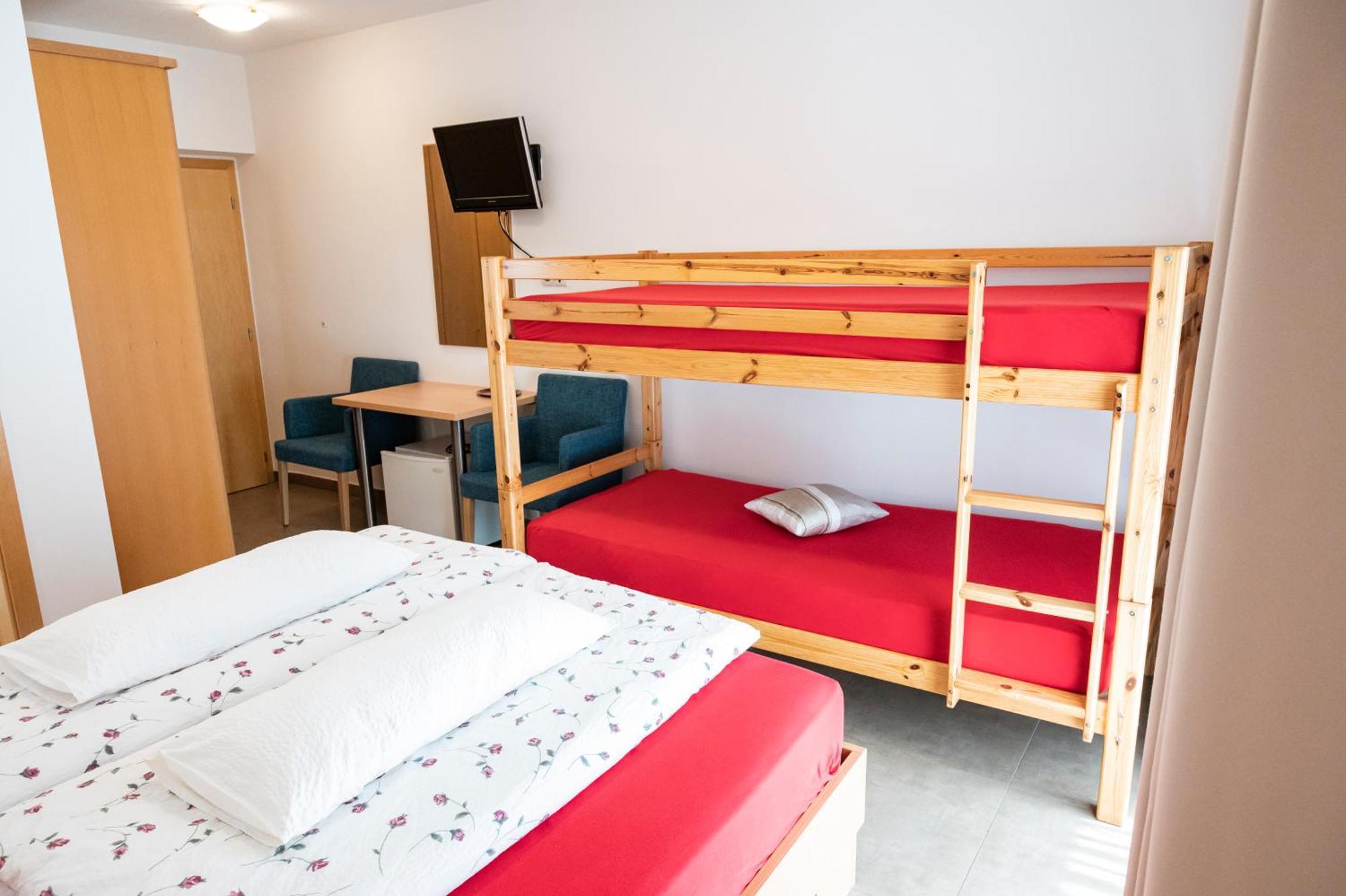 Garni Birkenau Hotel San Martino In Passiria  ภายนอก รูปภาพ